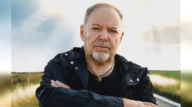 Vasco Rossi, il rocker diventa “Dottore”: Laurea Honoris Causa a Salerno e Lectio Magistralis